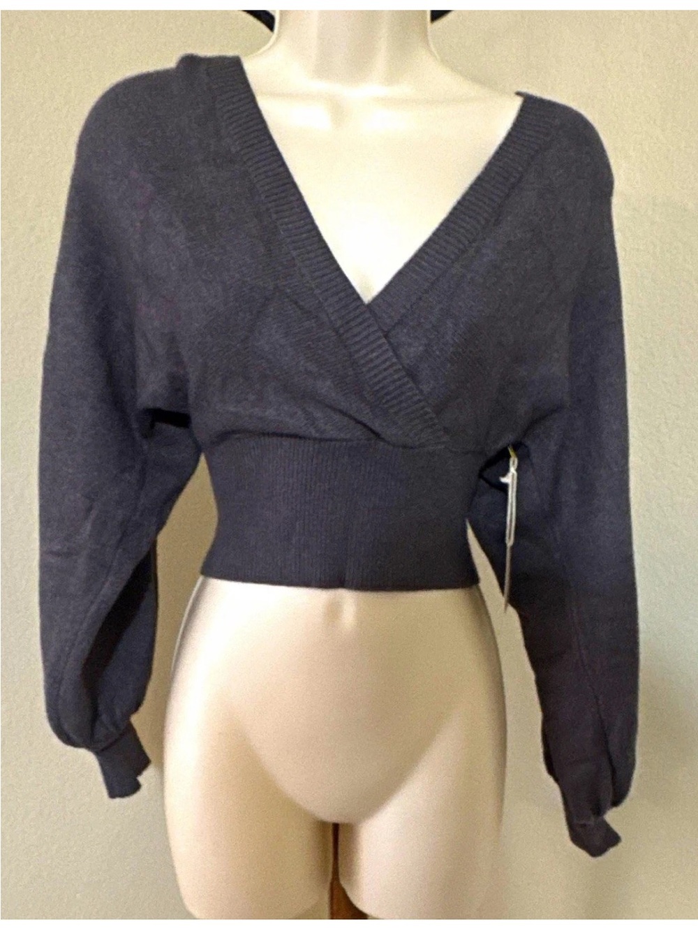 Forever 21 Women’s Charcoal Knit Wrap V-Neck Long Sleeve Cropped Sweater S